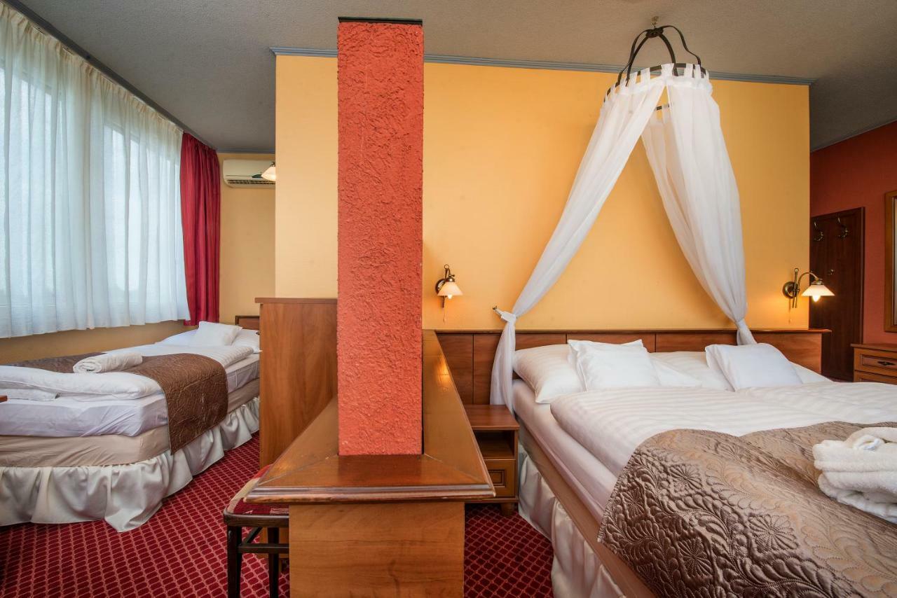 Hotel Therma Dunajska Streda Ngoại thất bức ảnh